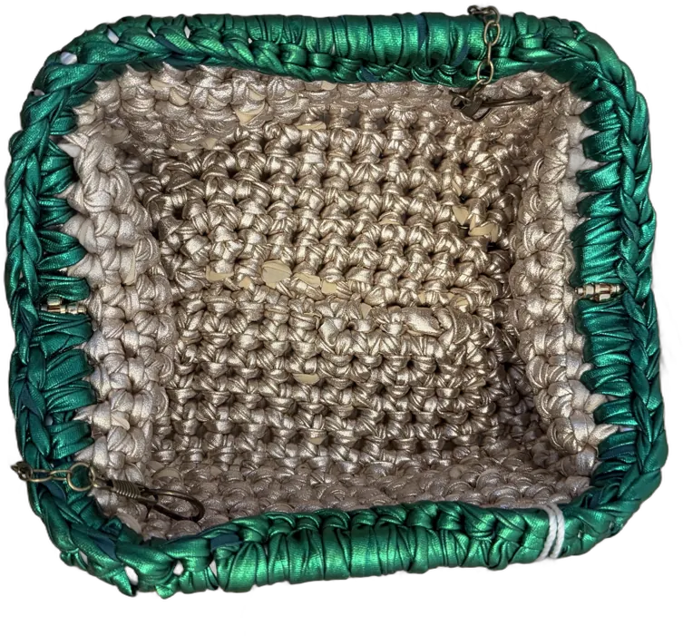Pozzolengo, Pochette smeraldo metallizzato