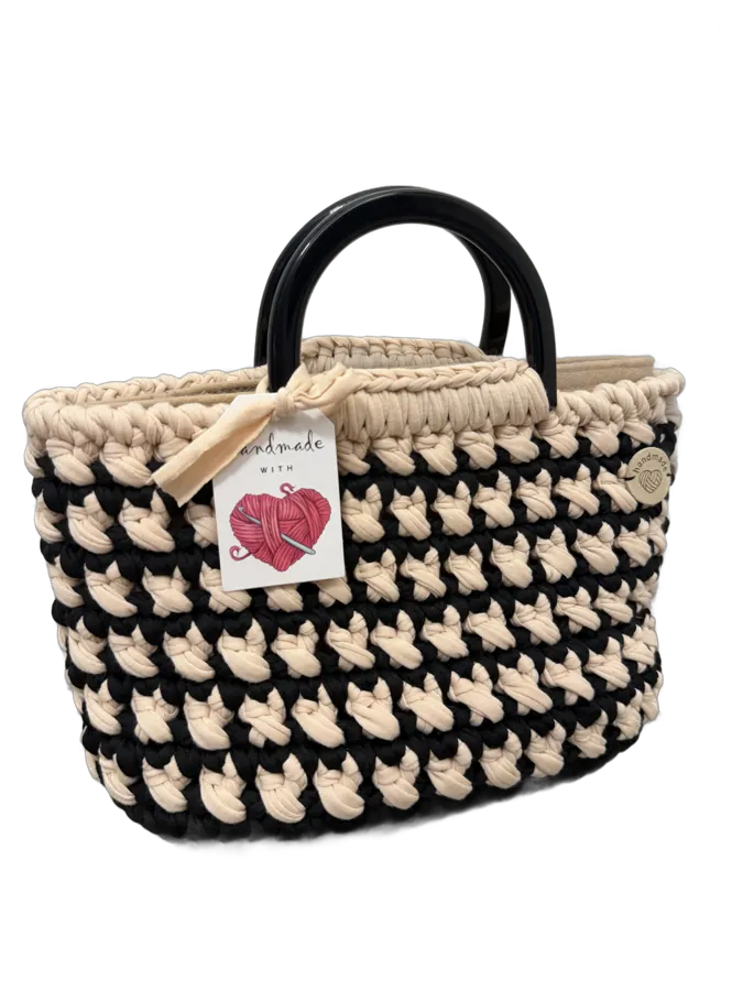 Parisienne, Tote nero e panna